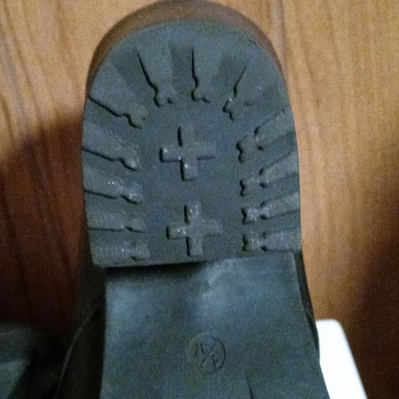 London Rebel boots size 4 with 3 " Chunky heels - Picture 10 of 11